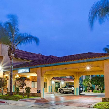 Travelodge By Wyndham Lynwood Extérieur photo